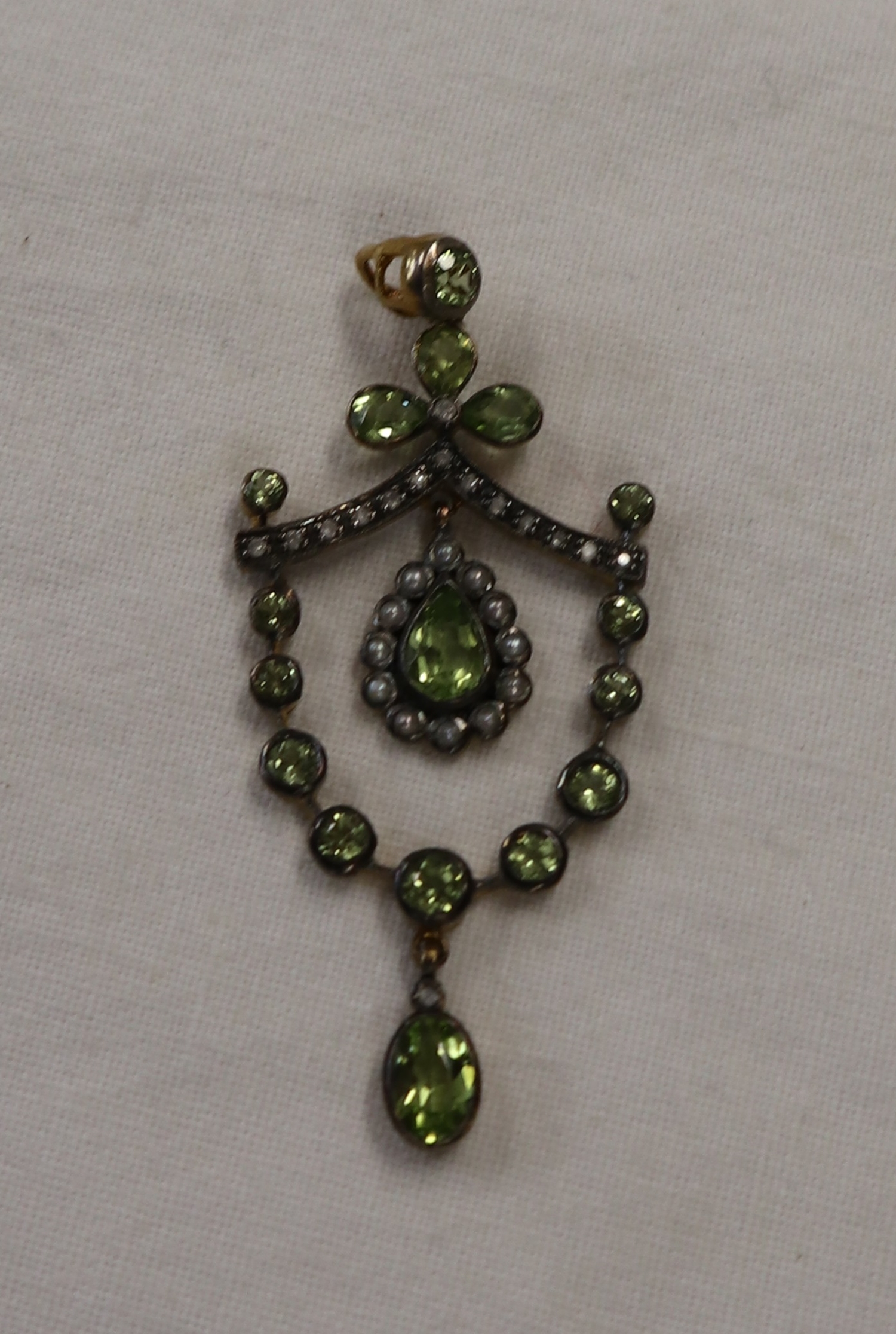 Peridot, pearl & diamond pendant