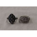 2 costume jewellery rings