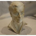 Plaster bust of gentleman - H: 16cm