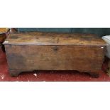 17C oak coffer to include candle box - W: 117.5cm D: 37.5cm H: 48.5cm