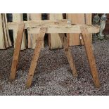 Pair of wooden trestles - H: 80.5cm