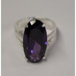 Silver amethyst set ring