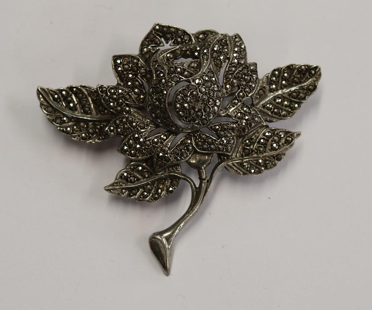 1930's silver marcasite flower brooch