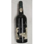 Vintage port - Taylors 1977 - Level good