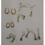 Collection of yellow metal earrings etc. to include gold