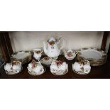 Royal Albert - Old Country Roses dinner / tea service