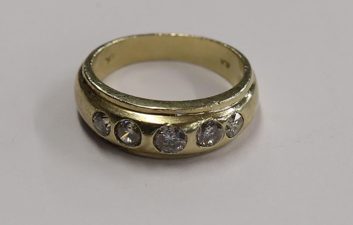 14ct gold five stone diamond ring