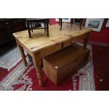 Pine farmhouse kitchen table with drawer - L=137cm H=79cm W=81cm