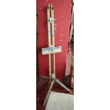 Windsor & Newton vintage easel