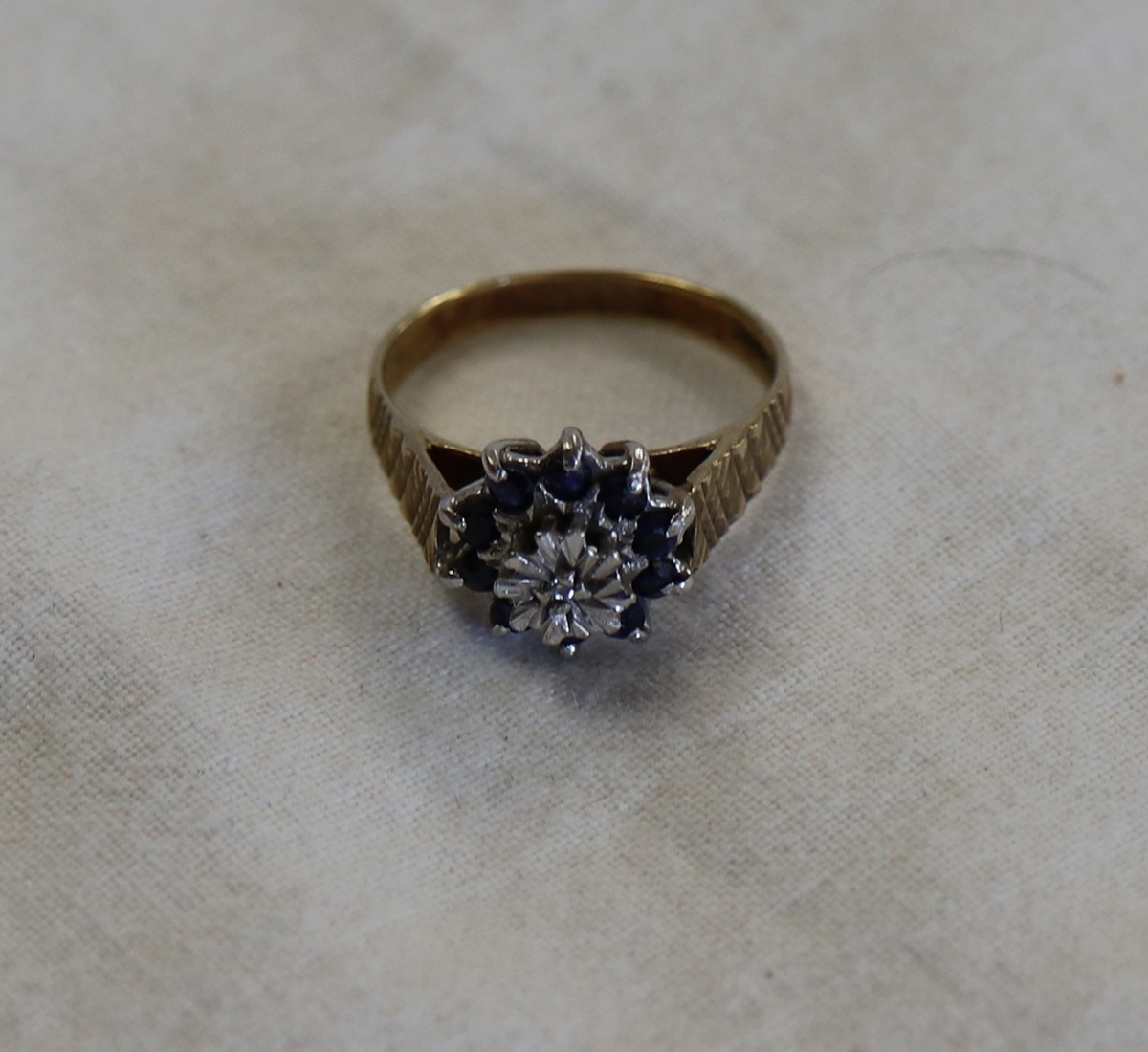 Gold diamond & sapphire cluster ring