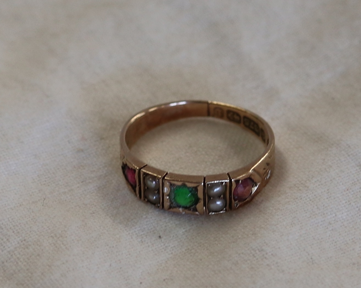 Victorian gold ruby, pearl & emerald ring
