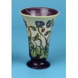 Moorcroft vase - Approx H: 15.5cm