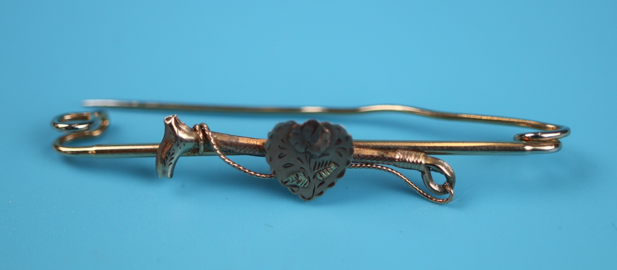 Victorian gold riding crop brooch