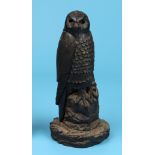 Carved owl figure - Approx H: 27cm