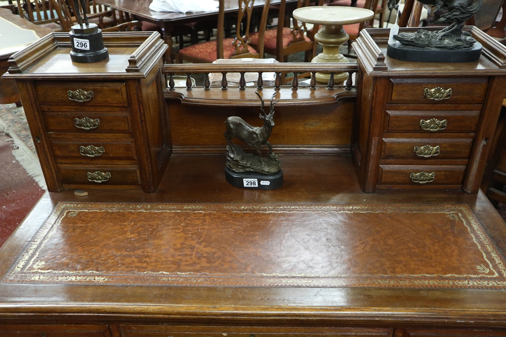 Dickensian oak desk - Approx W: 120cm x D: 68cm x H: 111cm - Image 2 of 9