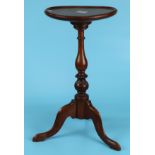 Small oak wine table - Approx H: 51.5cm