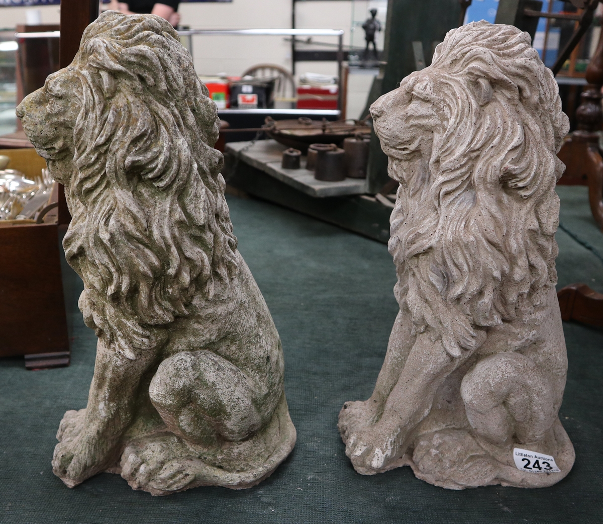 Pair of stone lions - Approx H: 38cm - Image 2 of 4