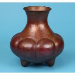 Newlyn style copper vase - Approx H: 19cm