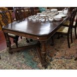 Extending mahogany dining table - Approx L: 235cm W: 115cm H: 76cm