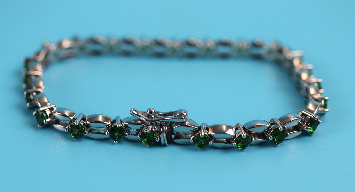 Silver & green garnet set bracelet