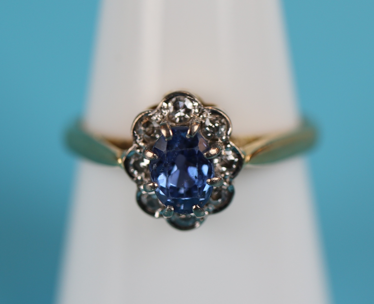 18ct gold corn flower sapphire & diamond cluster ring