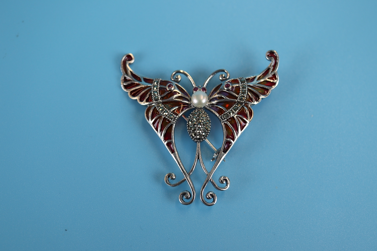 Silver enamel ruby & pearl butterfly pendant brooch