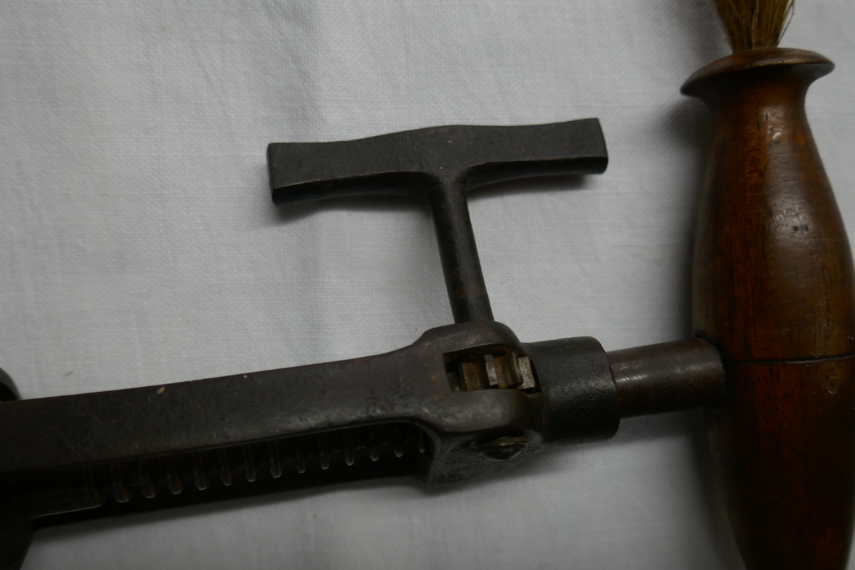 Antique corkscrew - Image 6 of 7