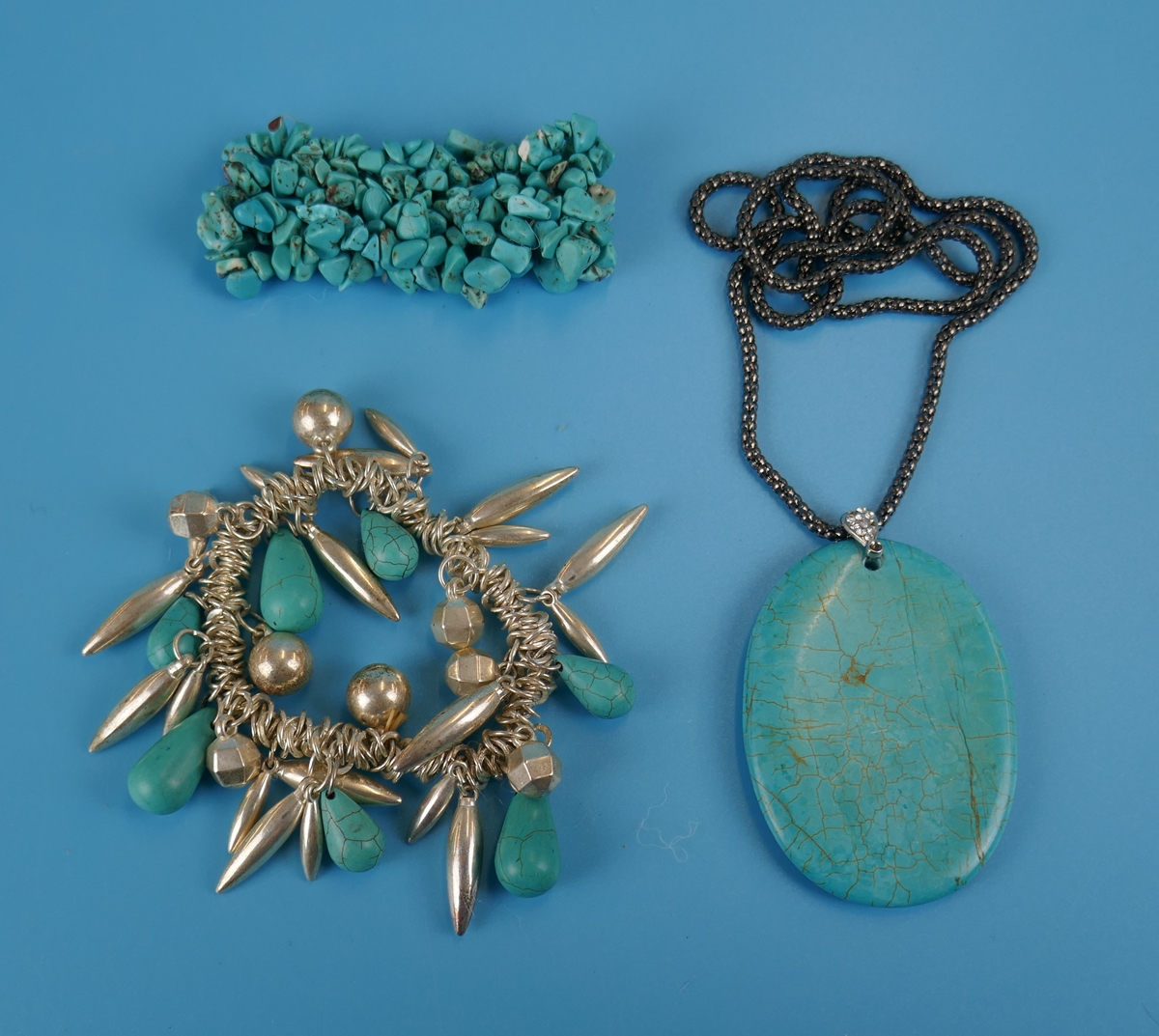 Collection of turquoise jewellery