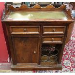 Small cabinet with wine rack - Approx W: 68cm D: 30cm H: 79.5cm