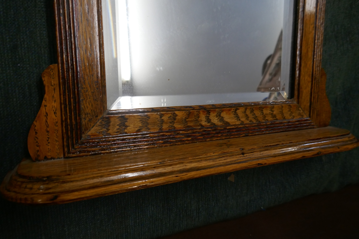 Small oak bevelled glass mirror - Image 3 of 4