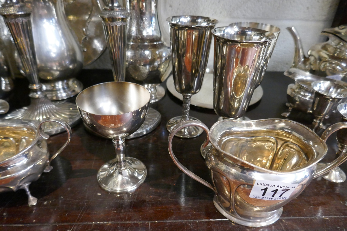 Shelf of silver plate - Image 3 of 5
