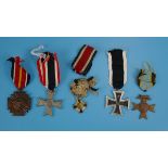 Collection of German Iron Cross medals to include Nazi examples