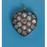 Small pearl & diamond heart pendant