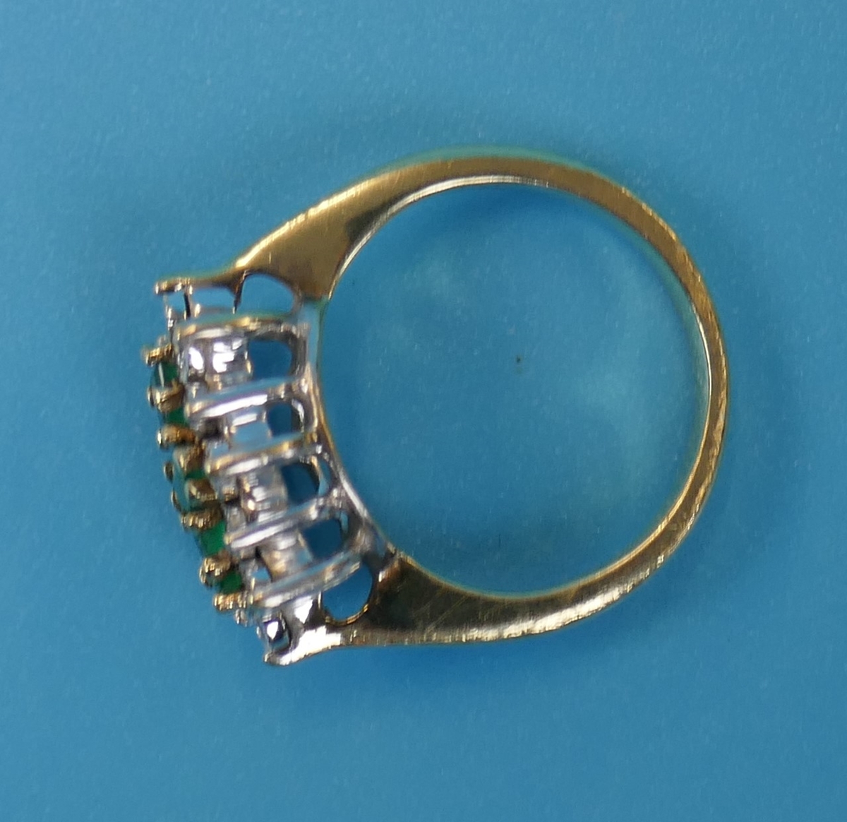 Gold emerald & diamond ring - Image 4 of 4