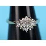 Gold diamond cluster ring