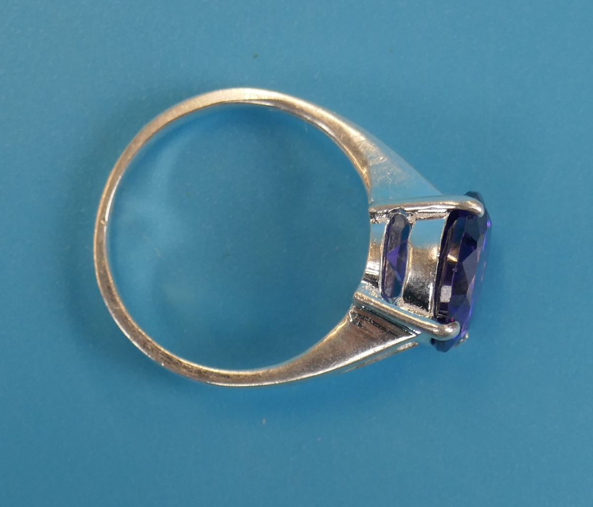 Silver amethyst ring - Image 3 of 3