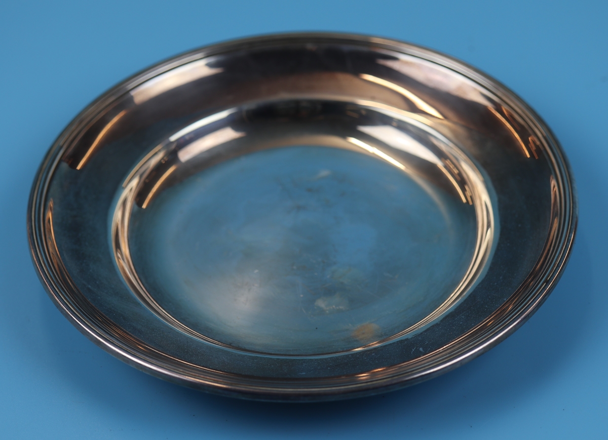Hallmarked silver dish - Approx weight: 258g