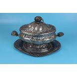 Pewter centre piece - Approx H: 24cm