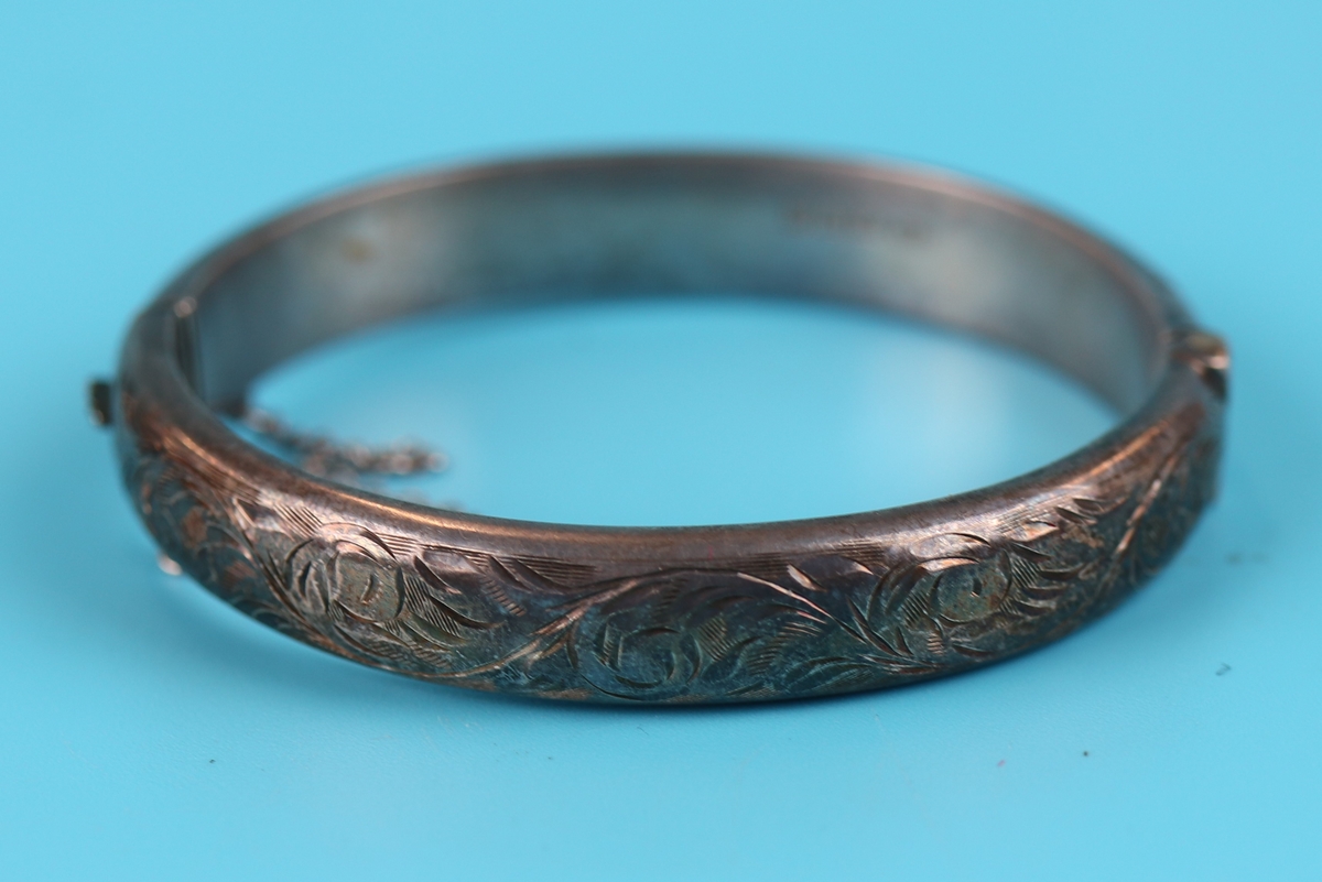 Silver engraved bangle