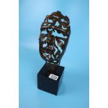 Bronze mask on marble base - Approx H: 36cm