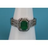 White gold emerald set ring with certificate (Size: N)