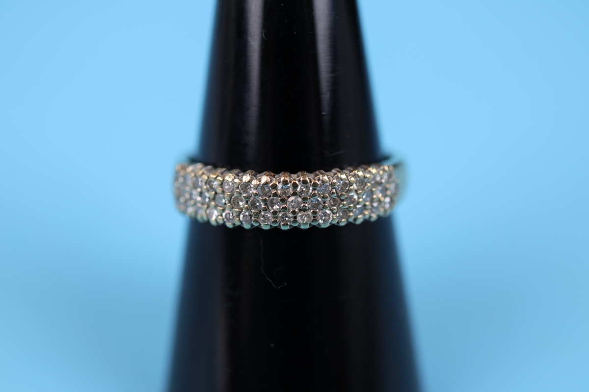 Gold diamond encrusted ring (Size: O)