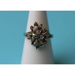 Gold & diamond cluster ring (Size: M)