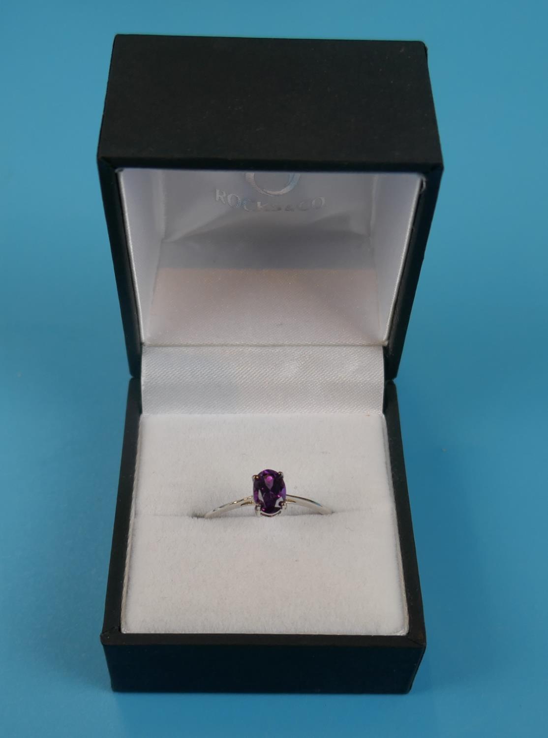 White gold magenta garnet ring with certificate (Size: R½) - Image 2 of 5