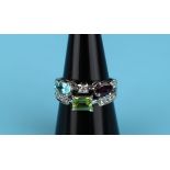 18ct white gold peridot, topaz & garnet set ring (Size: M)