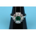 Fine Art Deco 18ct white gold emerald & diamond set ring (Size: O½)