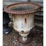 Early Victorian cast iron urn by Andrew Handyside - Approx H: 56cm