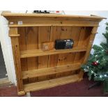 Pine plate rack