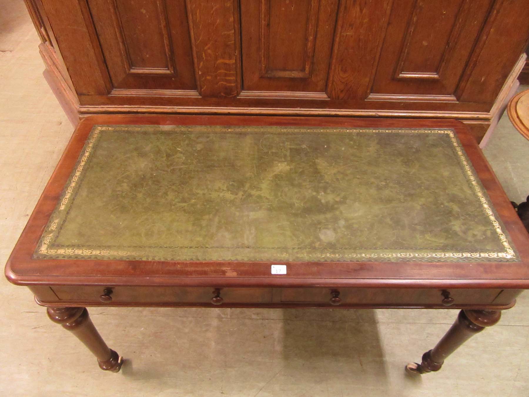 A 19th century mahogany writing table, t - Bild 5 aus 8