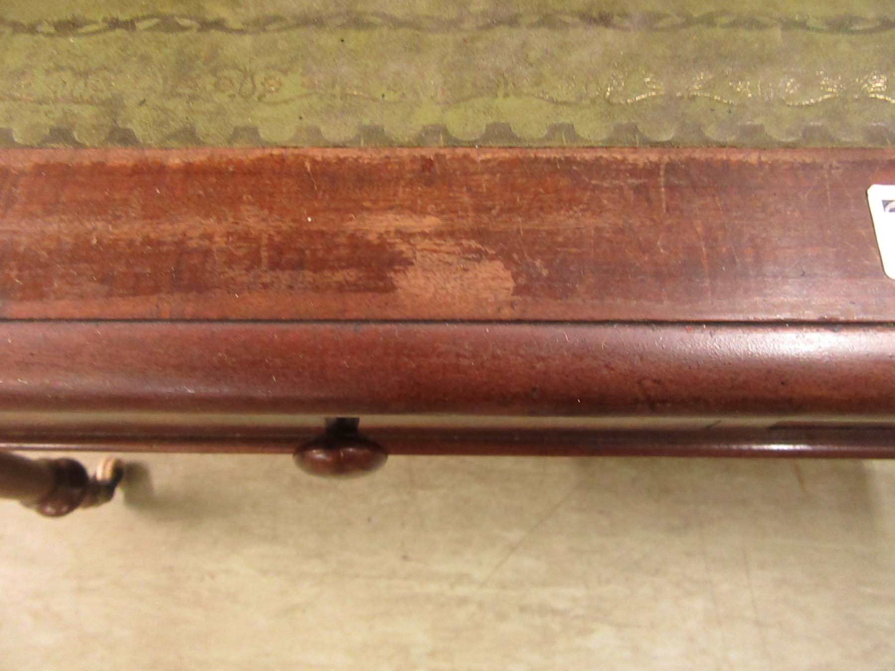 A 19th century mahogany writing table, t - Bild 6 aus 8